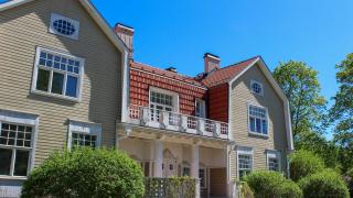 Håkansbölen kartano Hakunilassa on yksi Vantaan kaupungin omistuksessa olevista rakennuksista, joita on mahdollista vuokrata kokous- ja juhlakäyttöön.